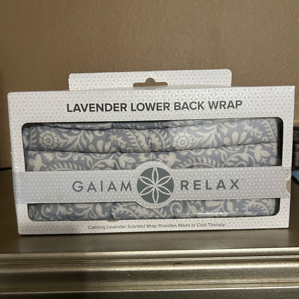 GAIAM Relax Gray Floral Lower Back Wrap With Lavender Scent